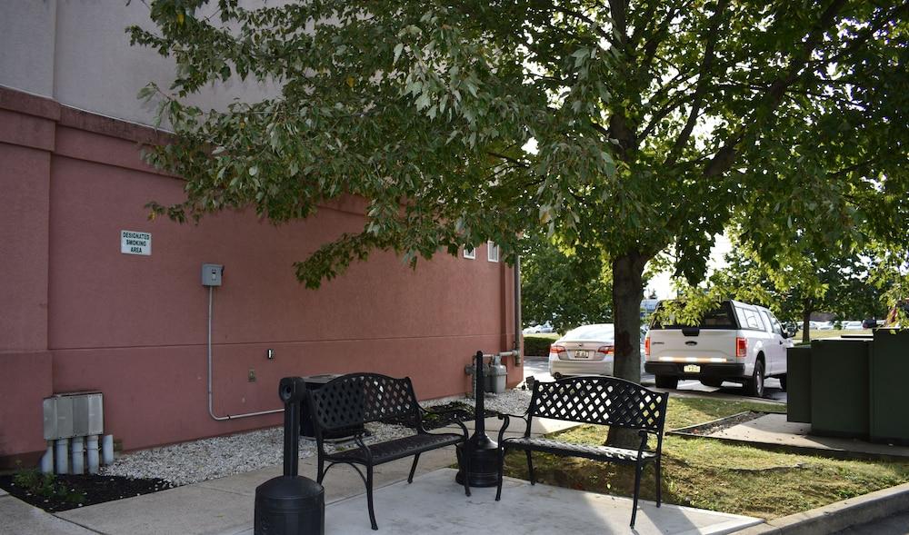 Comfort Inn Bordentown Near Nj Turnpike Exterior foto